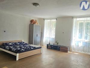 Pronájem bytu 1+1, Husinec, Jeronýmova, 60 m2