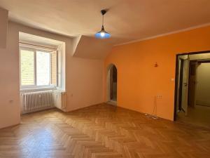 Pronájem bytu 1+kk, Cheb, Jakubská, 32 m2