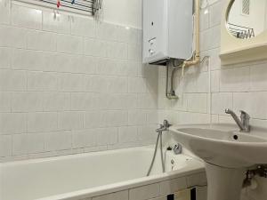 Pronájem bytu 1+kk, Cheb, Jakubská, 32 m2