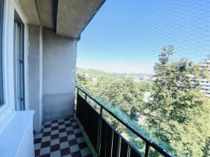 Pronájem bytu 3+kk, Praha - Břevnov, Pod Královkou, 65 m2