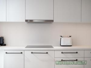 Pronájem bytu 3+kk, Praha - Holešovice, Komunardů, 106 m2