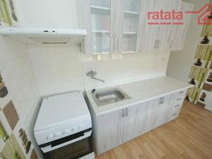Pronájem bytu 2+1, Chomutov, Zahradní, 51 m2