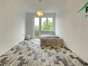 Pronájem bytu 2+1, Tachov, Školní, 58 m2