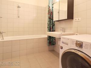 Pronájem bytu 2+kk, Praha - Holešovice, U průhonu, 70 m2
