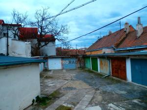 Pronájem garáže, Znojmo, Pasířská, 17 m2