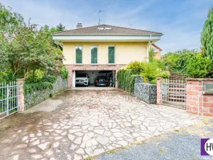 Prodej vícegeneračního domu, Podolanka, Pod Strání, 333 m2