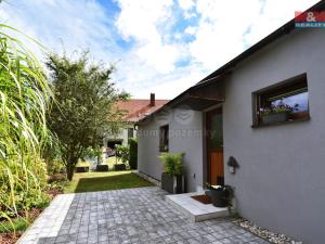 Prodej rodinného domu, Panenské Břežany, Strmá, 73 m2