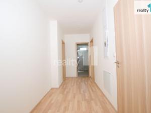 Pronájem bytu 2+kk, Liberec - Liberec III-Jeřáb, Kladenská, 67 m2