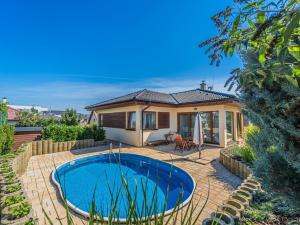 Prodej rodinného domu, Králův Dvůr - Levín, Na Vyhlídce, 97 m2