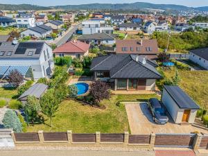 Prodej rodinného domu, Králův Dvůr - Levín, Na Vyhlídce, 97 m2