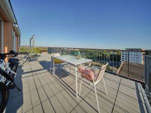 Pronájem bytu 3+kk, Praha - Střížkov, Zásadská, 131 m2