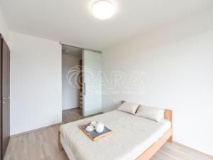 Pronájem bytu 2+kk, Praha - Vysočany, Svatošových, 65 m2