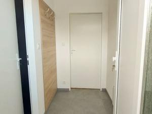 Pronájem bytu 1+1, Františkovy Lázně - Horní Lomany, Budovatelská, 50 m2