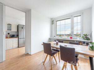 Pronájem bytu 3+1, Praha - Kobylisy, Kaňkovského, 70 m2