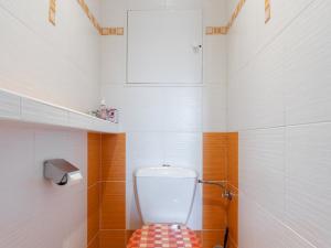 Pronájem bytu 3+1, Praha - Kobylisy, Kaňkovského, 70 m2