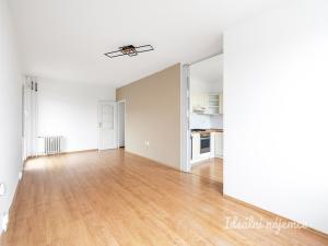 Pronájem bytu 3+1, Praha - Kobylisy, Kaňkovského, 70 m2