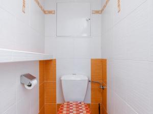 Pronájem bytu 3+1, Praha - Kobylisy, Kaňkovského, 70 m2
