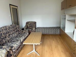 Pronájem bytu 1+1, Praha - Letňany, Tupolevova, 35 m2