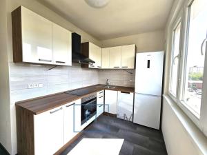 Pronájem bytu 2+1, Kralupy nad Vltavou - Lobeček, Masarykova, 56 m2