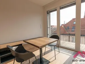 Pronájem bytu 1+kk, Praha - Holešovice, V háji, 40 m2