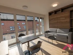 Pronájem bytu 1+kk, Praha - Holešovice, V háji, 40 m2