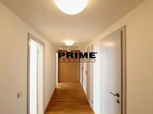 Pronájem kanceláře, Praha - Smíchov, Štefánikova, 129 m2