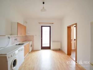 Pronájem kanceláře, Tábor, Dobrovského, 80 m2