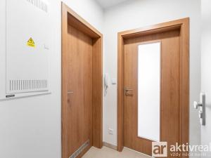 Pronájem bytu 1+kk, Ovčáry, Na Bulánce, 32 m2