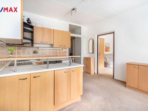 Pronájem bytu 1+1, Karlovy Vary - Stará Role, Závodu míru, 38 m2