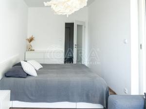 Pronájem bytu 2+kk, Praha, Zakšínská, 61 m2
