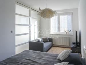 Pronájem bytu 2+kk, Praha, Zakšínská, 61 m2