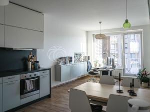 Pronájem bytu 2+kk, Praha, Zakšínská, 61 m2