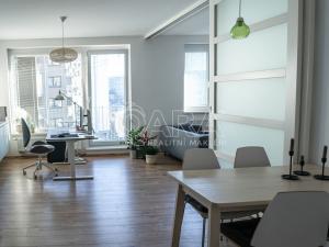 Pronájem bytu 2+kk, Praha, Zakšínská, 61 m2
