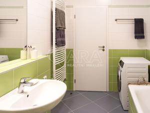 Pronájem bytu 2+kk, Praha, Zakšínská, 61 m2