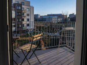 Pronájem bytu 2+kk, Praha, Zakšínská, 61 m2