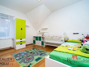 Pronájem rodinného domu, Praha - Radotín, U sanatoria, 130 m2