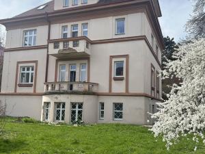 Pronájem bytu 1+kk, Praha - Dejvice, Šárecká, 18 m2