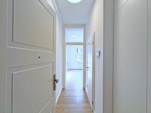 Pronájem bytu 1+kk, Praha - Braník, Branická, 30 m2