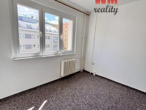 Pronájem bytu 1+1, Karlovy Vary, Krymská, 35 m2