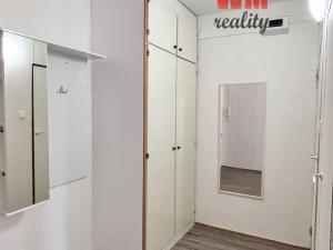 Pronájem bytu 1+1, Karlovy Vary, Krymská, 35 m2