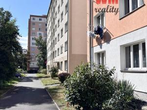 Pronájem bytu 1+1, Karlovy Vary, Krymská, 35 m2