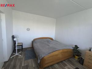Pronájem bytu 1+1, Karlovy Vary - Drahovice, Úvalská, 35 m2