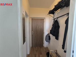 Pronájem bytu 1+1, Karlovy Vary - Drahovice, Úvalská, 35 m2