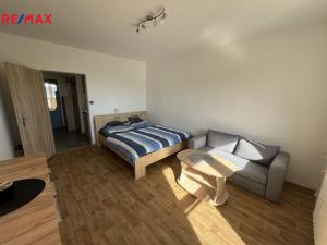 Pronájem bytu 1+kk, Zlín - Prštné, Svat. Čecha, 35 m2