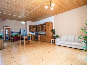 Prodej komerční nemovitosti, Hostinné, Náměstí, 508 m2