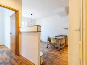 Pronájem bytu 2+kk, Praha - Žižkov, Ježkova, 43 m2