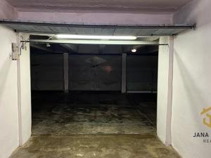 Prodej garáže, Zlín, Dřevnická, 18 m2