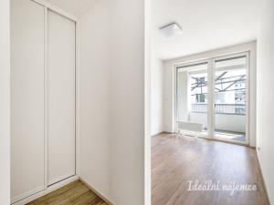 Pronájem bytu 2+kk, Praha - Holešovice, Jankovcova, 62 m2