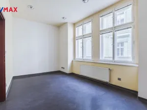 Pronájem obchodního prostoru, Praha - Staré Město, Staroměstské náměstí, 350 m2