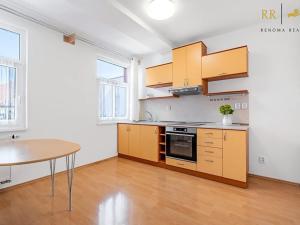 Pronájem bytu 1+1, Brno, Slovákova, 45 m2